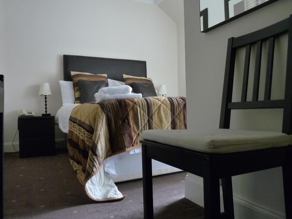 The Spinnaker Hotel Gourock Room photo