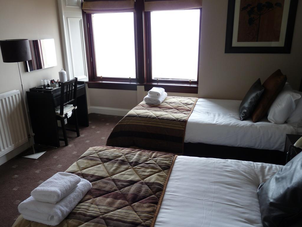 The Spinnaker Hotel Gourock Room photo